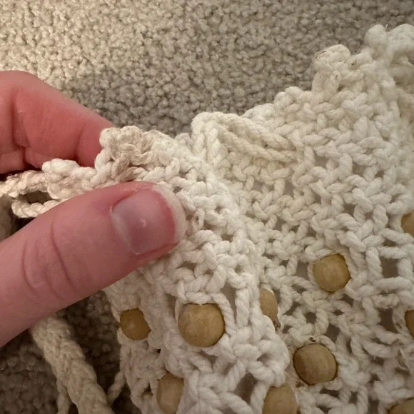 Adorable Woven Beaded Bag - Picture 13 of 14